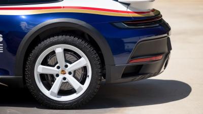 2023 Porsche 911 Dakar