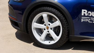 2023 Porsche 911 Dakar