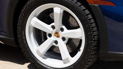 2023 Porsche 911 Dakar