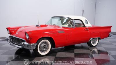 1957 Ford Thunderbird