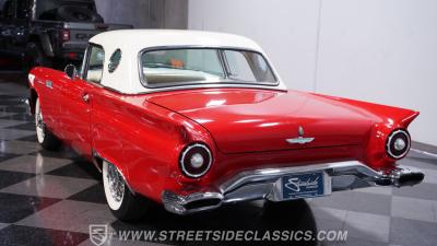1957 Ford Thunderbird