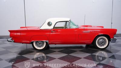 1957 Ford Thunderbird