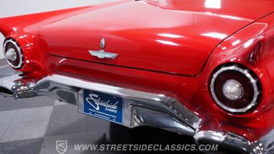 1957 Ford Thunderbird