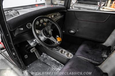 1932 Ford 3-Window Coupe