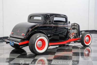 1932 Ford 3-Window Coupe