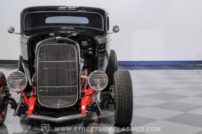1932 Ford 3-Window Coupe
