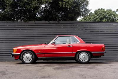 1989 Mercedes - Benz 300SL (R107)