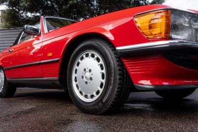 1989 Mercedes - Benz 300SL (R107)