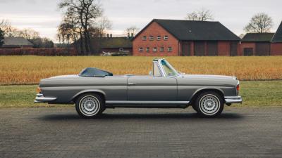 1967 Mercedes - Benz 250 SE Cabriolet