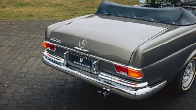1967 Mercedes - Benz 250 SE Cabriolet