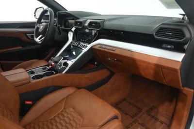 2020 Lamborghini Urus