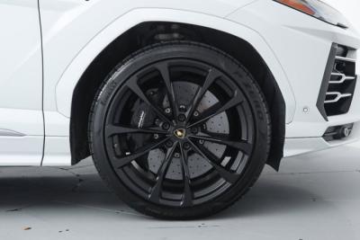 2020 Lamborghini Urus