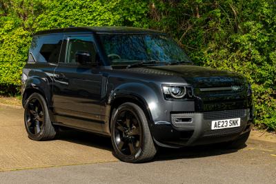 2024 Land Rover Defender 90 V8 - Carpathian Edition