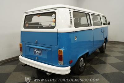 1976 Volkswagen Type 2 Bus