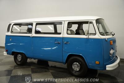 1976 Volkswagen Type 2 Bus