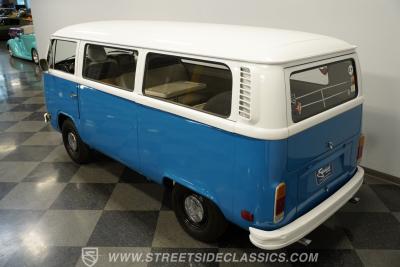 1976 Volkswagen Type 2 Bus