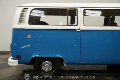 1976 Volkswagen Type 2 Bus