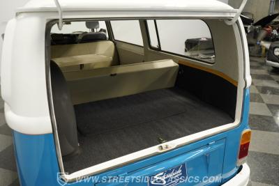 1976 Volkswagen Type 2 Bus