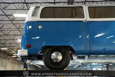 1976 Volkswagen Type 2 Bus