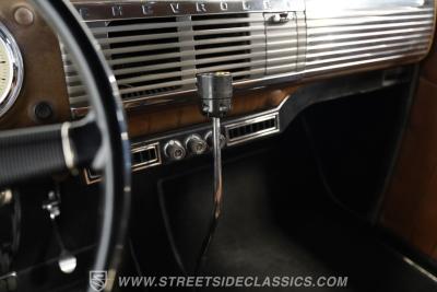 1953 Chevrolet 3100 5 Window Rustrod