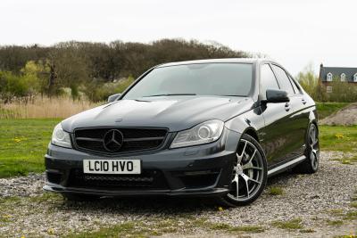 2010 Mercedes - Benz (W204) C63 AMG