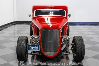 1933 Ford 3-Window Coupe Street Rod