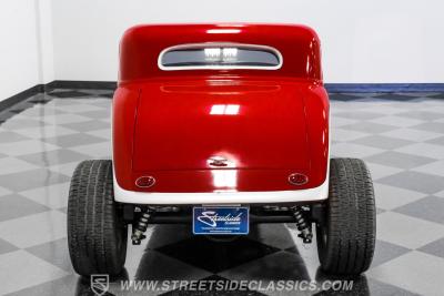 1933 Ford 3-Window Coupe Street Rod