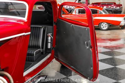 1933 Ford 3-Window Coupe Street Rod