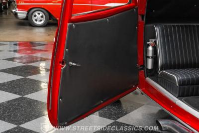 1933 Ford 3-Window Coupe Street Rod