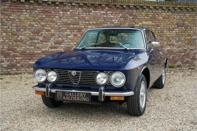 1974 Alfa Romeo GTV 2000 Bertone &ldquo;Blu Ollandese over Naturale&rdquo;