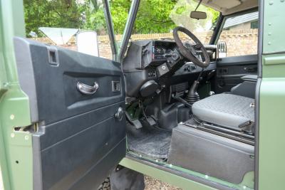 1990 Land Rover 90 Pick-up with canvas top &ldquo;Restored-rebuilt-renewed&rdquo;