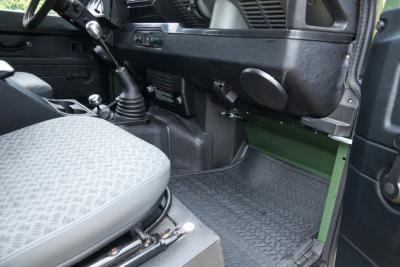 1990 Land Rover 90 Pick-up with canvas top &ldquo;Restored-rebuilt-renewed&rdquo;