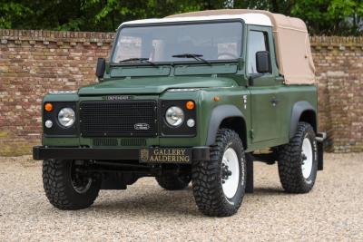 1990 Land Rover 90 Pick-up with canvas top &ldquo;Restored-rebuilt-renewed&rdquo;