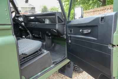 1990 Land Rover 90 Pick-up with canvas top &ldquo;Restored-rebuilt-renewed&rdquo;