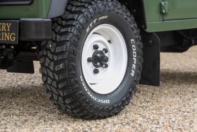 1990 Land Rover 90 Pick-up with canvas top &ldquo;Restored-rebuilt-renewed&rdquo;