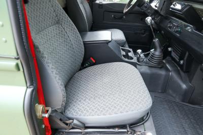 1990 Land Rover 90 Pick-up with canvas top &ldquo;Restored-rebuilt-renewed&rdquo;