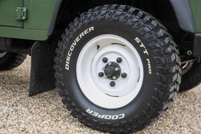 1990 Land Rover 90 Pick-up with canvas top &ldquo;Restored-rebuilt-renewed&rdquo;