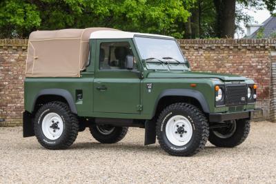 1990 Land Rover 90 Pick-up with canvas top &ldquo;Restored-rebuilt-renewed&rdquo;