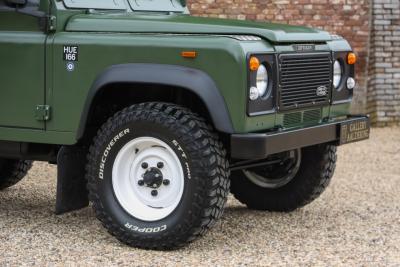 1990 Land Rover 90 Pick-up with canvas top &ldquo;Restored-rebuilt-renewed&rdquo;