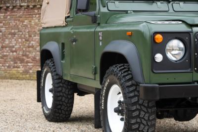 1990 Land Rover 90 Pick-up with canvas top &ldquo;Restored-rebuilt-renewed&rdquo;