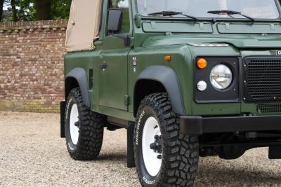 1990 Land Rover 90 Pick-up with canvas top &ldquo;Restored-rebuilt-renewed&rdquo;