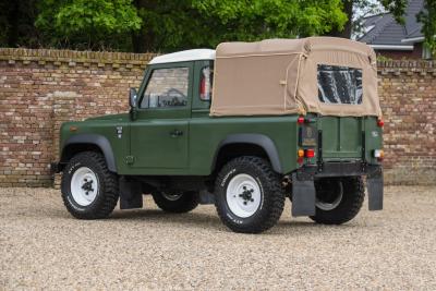 1990 Land Rover 90 Pick-up with canvas top &ldquo;Restored-rebuilt-renewed&rdquo;