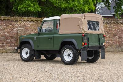 1990 Land Rover 90 Pick-up with canvas top &ldquo;Restored-rebuilt-renewed&rdquo;