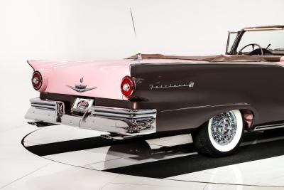 1957 Ford Fairlane