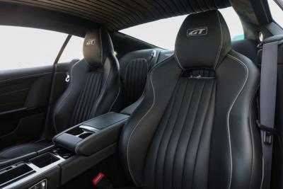 2016 Aston Martin DB9
