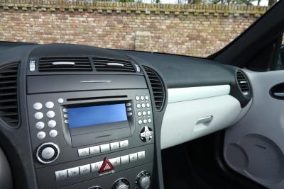 2005 Mercedes - Benz SLK 280 &ldquo;Benitoite Blue with Alpaca&rdquo;