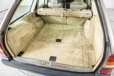 1986 Mercedes - Benz 300TD automaat W124