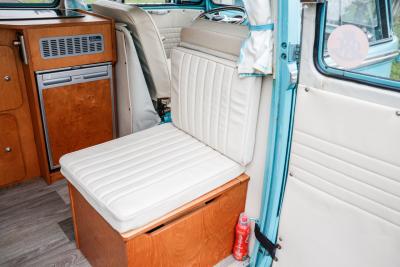 1966 Volkswagen Type 2 Split Screen (Microbus) 13 Window
