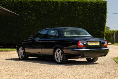 2003 Jaguar XJR