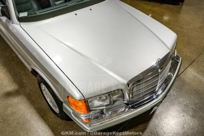 1991 Mercedes - Benz 560-Class